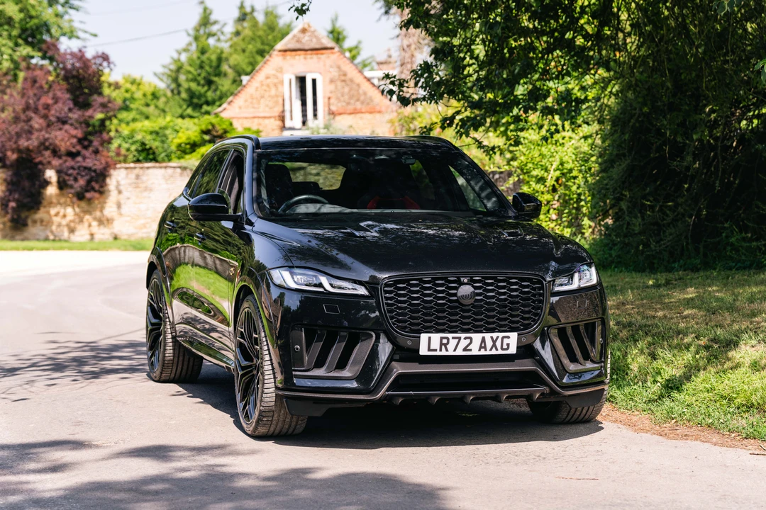 2023 Jaguar F-Pace SVR - Image 22 of 31