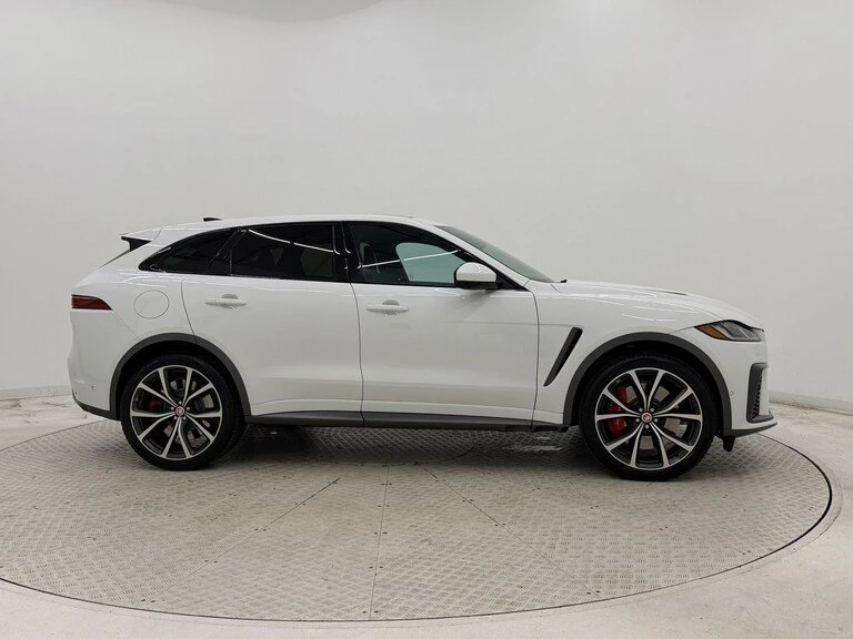 2023 Jaguar F-Pace SVR - Image 3 of 15