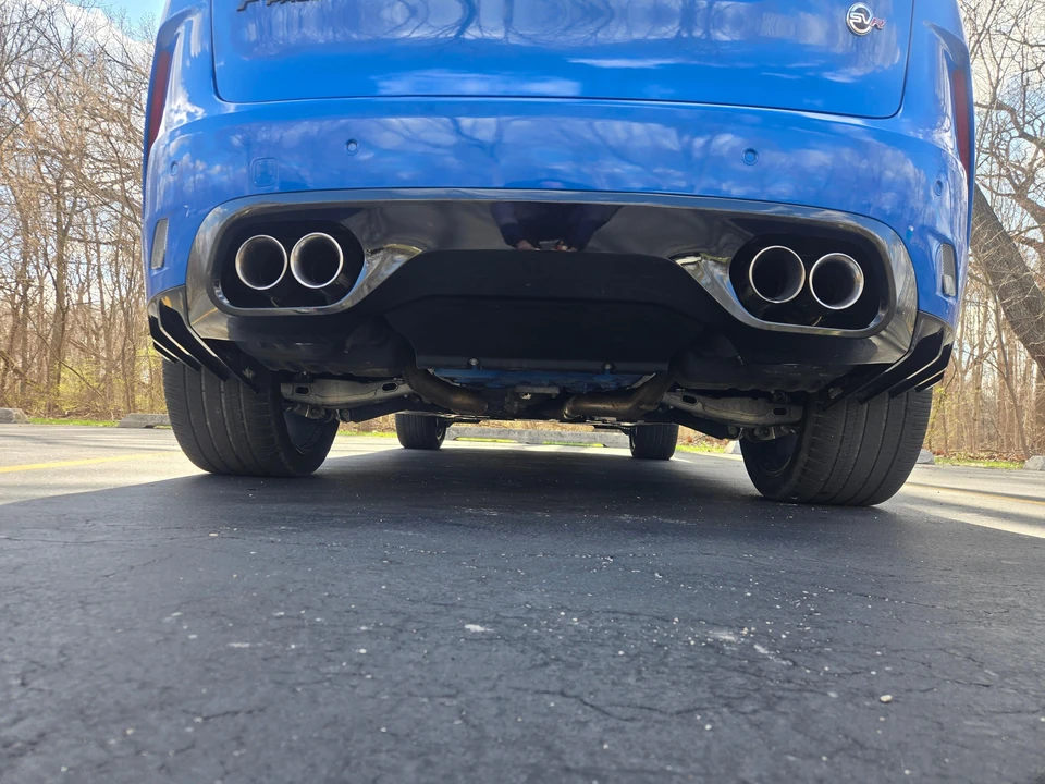 2023 Jaguar F-Pace SVR - Image 30 of 31