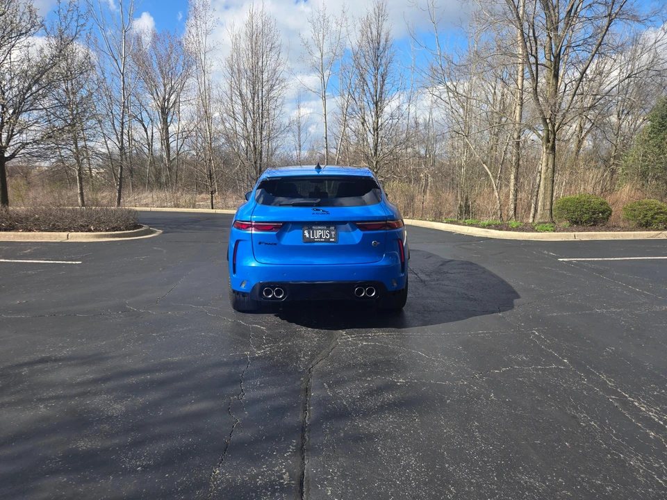2023 Jaguar F-Pace SVR - Image 10 of 31