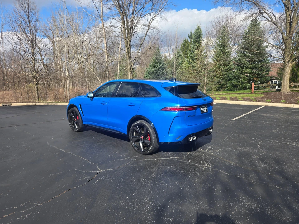 2023 Jaguar F-Pace SVR - Image 8 of 31