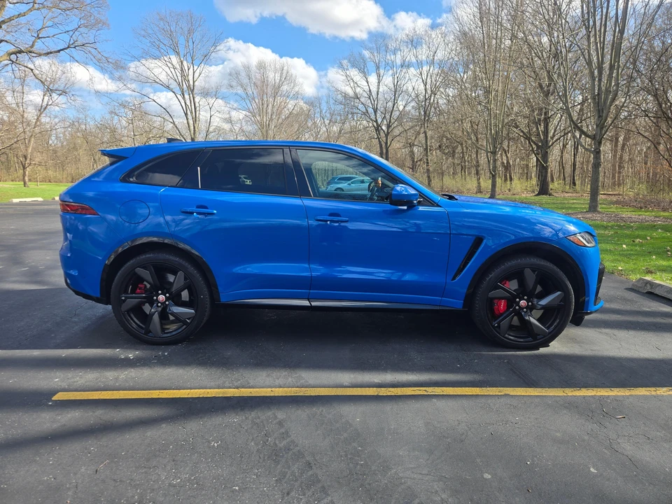 2023 Jaguar F-Pace SVR - Image 14 of 31