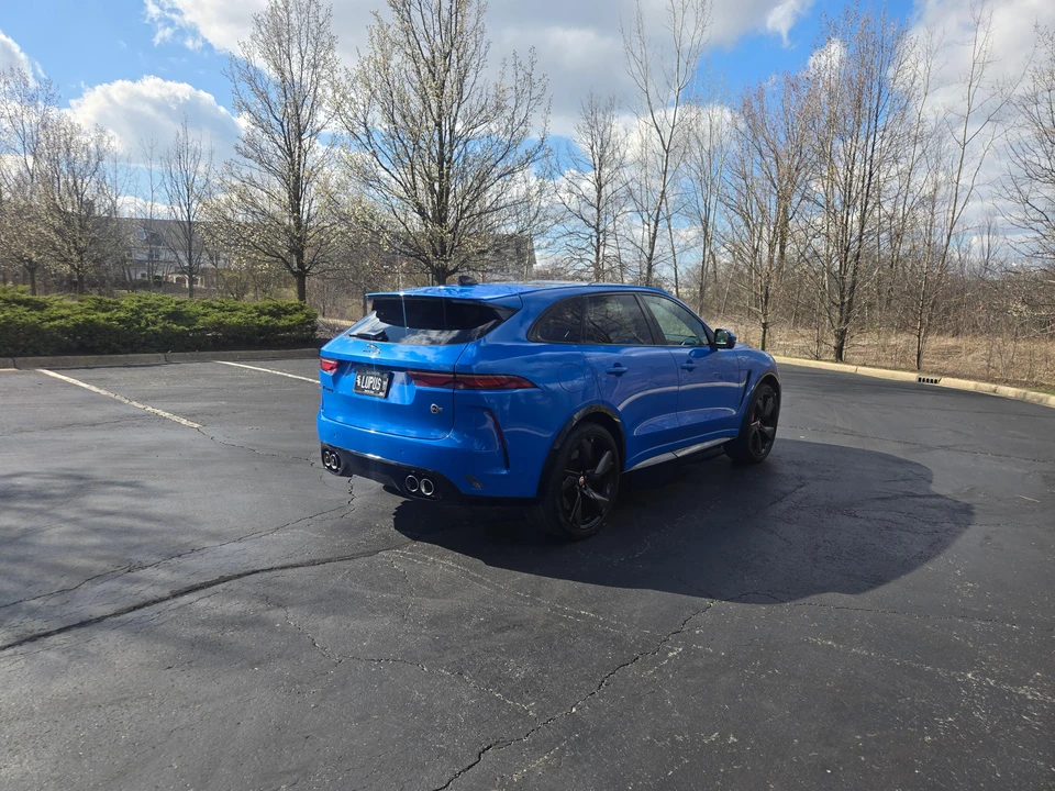 2023 Jaguar F-Pace SVR - Image 12 of 31