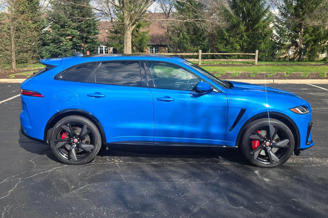 2023 Jaguar F-Pace SVR - Image 4 of 31