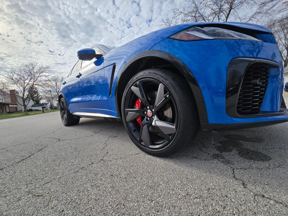2023 Jaguar F-Pace SVR - Image 16 of 31