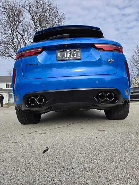 2023 Jaguar F-Pace SVR - Image 29 of 31