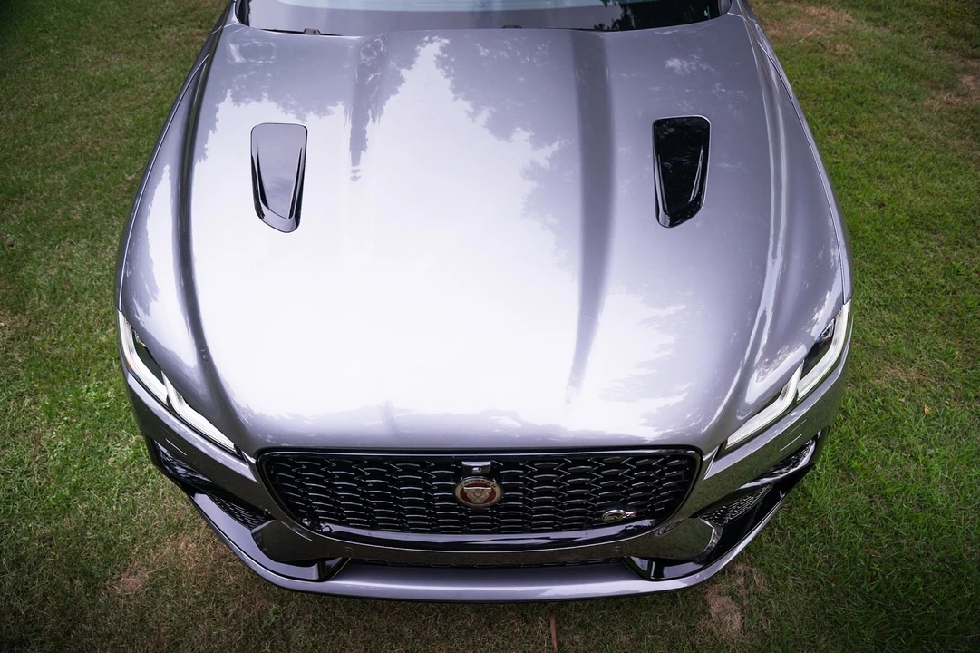 2023 Jaguar F-Pace SVR - Image 7 of 16