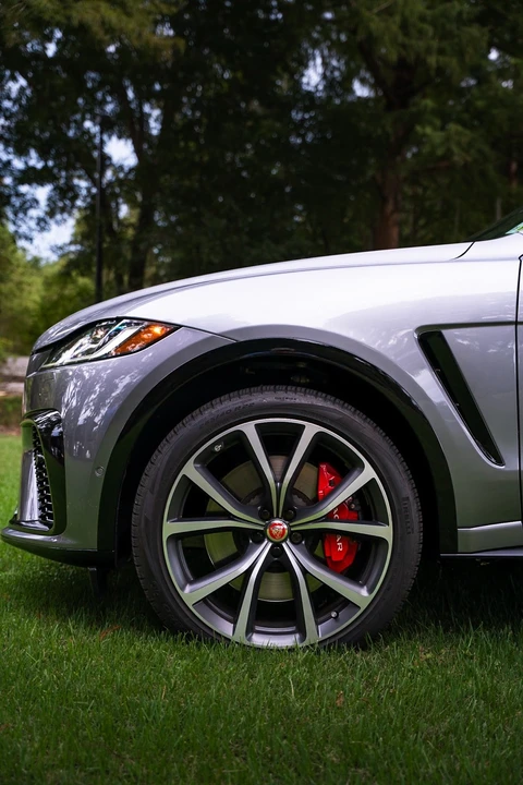 2023 Jaguar F-Pace SVR - Image 4 of 16