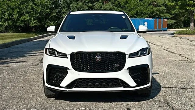 2023 Jaguar F-Pace SVR