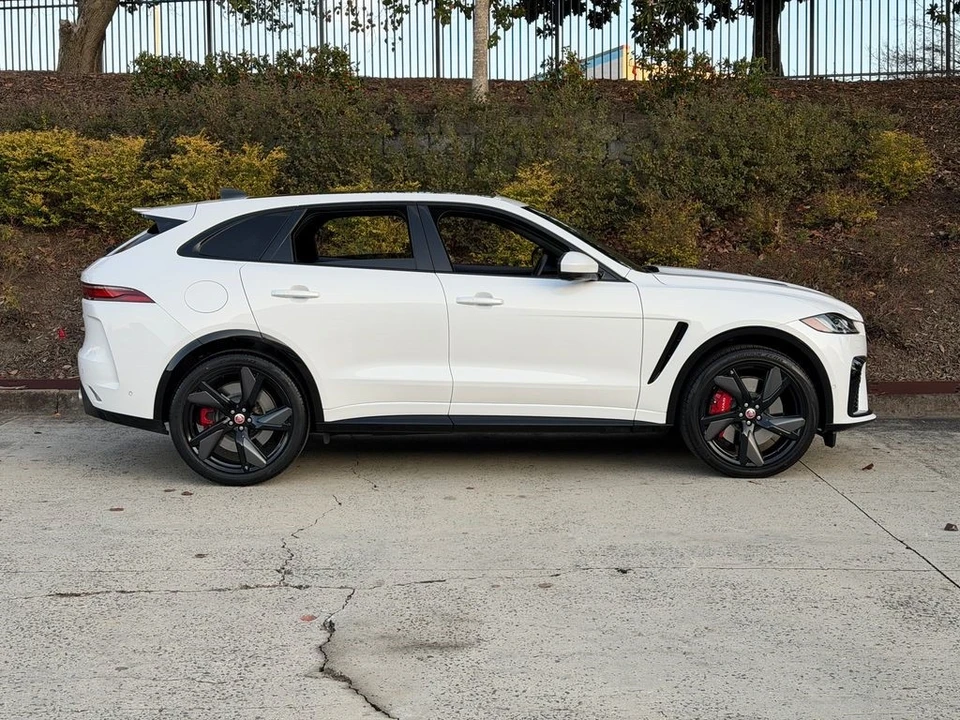 2023 Jaguar F-Pace SVR - Image 5 of 21