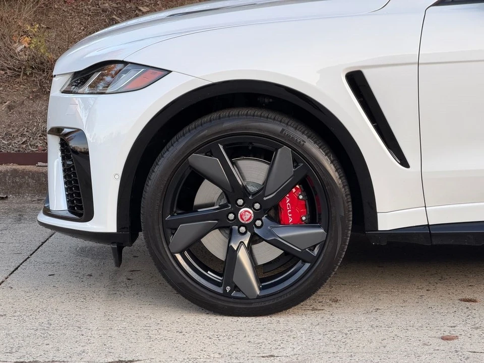 2023 Jaguar F-Pace SVR - Image 12 of 21