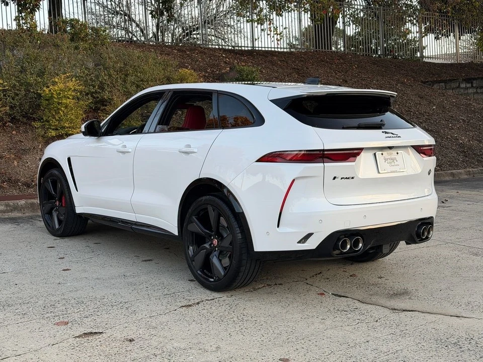 2023 Jaguar F-Pace SVR - Image 9 of 21