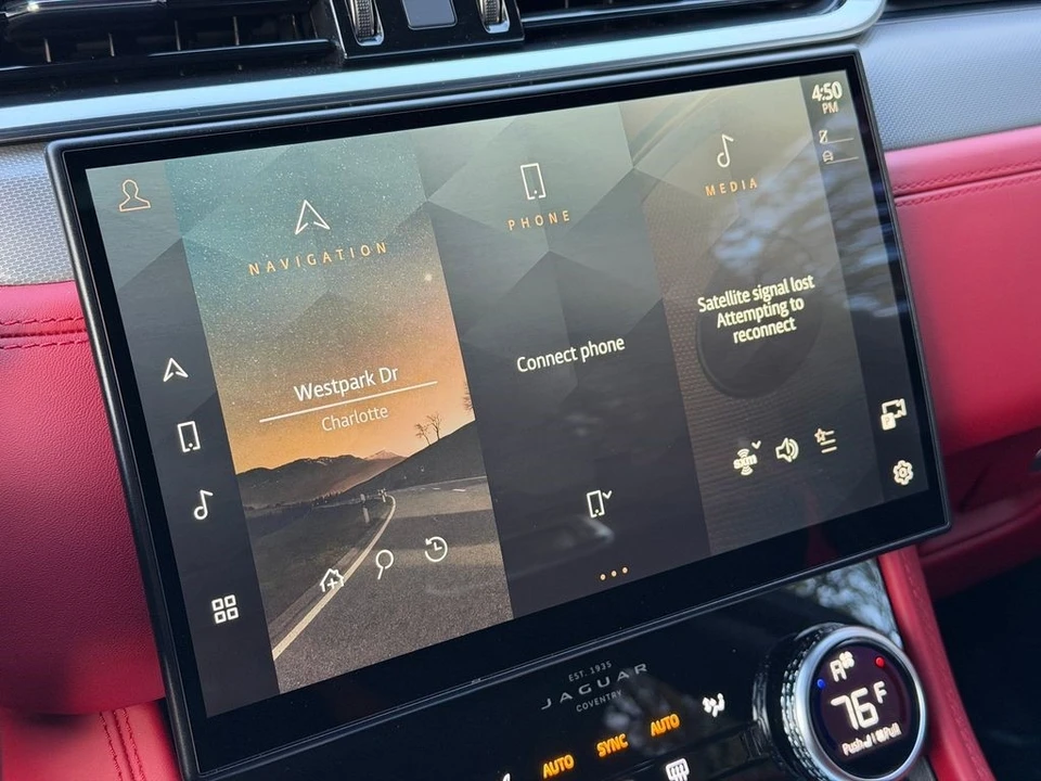 2023 Jaguar F-Pace SVR - Image 19 of 21