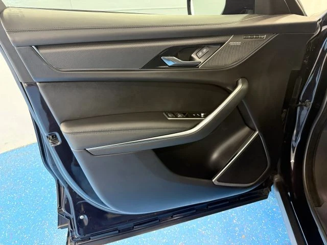2023 Jaguar F-Pace SVR - Image 18 of 21