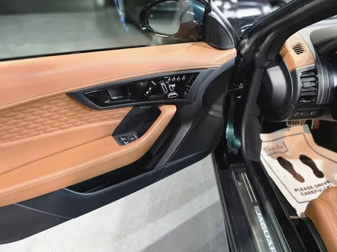 2023 Jaguar F-Type 2nd Gen - Image 4 of 7