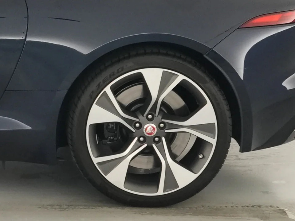 2023 Jaguar F-Type 2nd Gen - Image 15 of 31