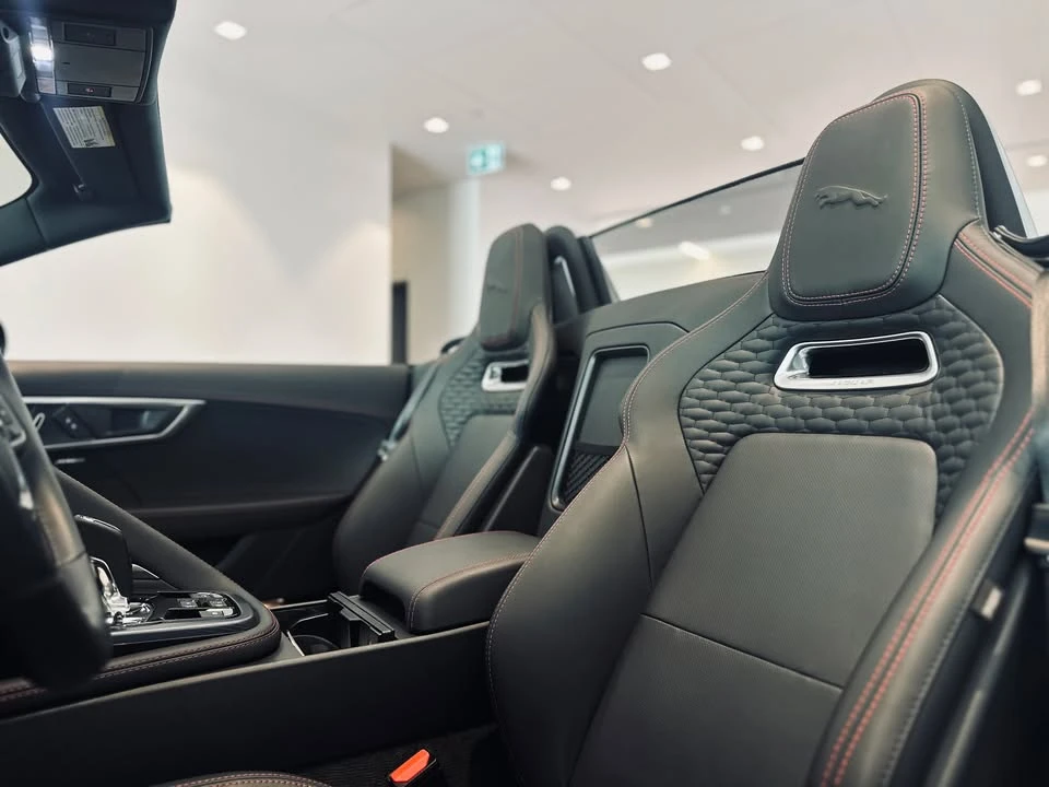 2023 Jaguar F-Type 2nd Gen - Image 15 of 17
