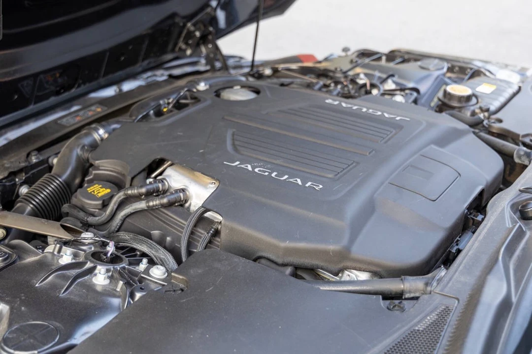 2023 Jaguar F-Type 2nd Gen - Image 15 of 19