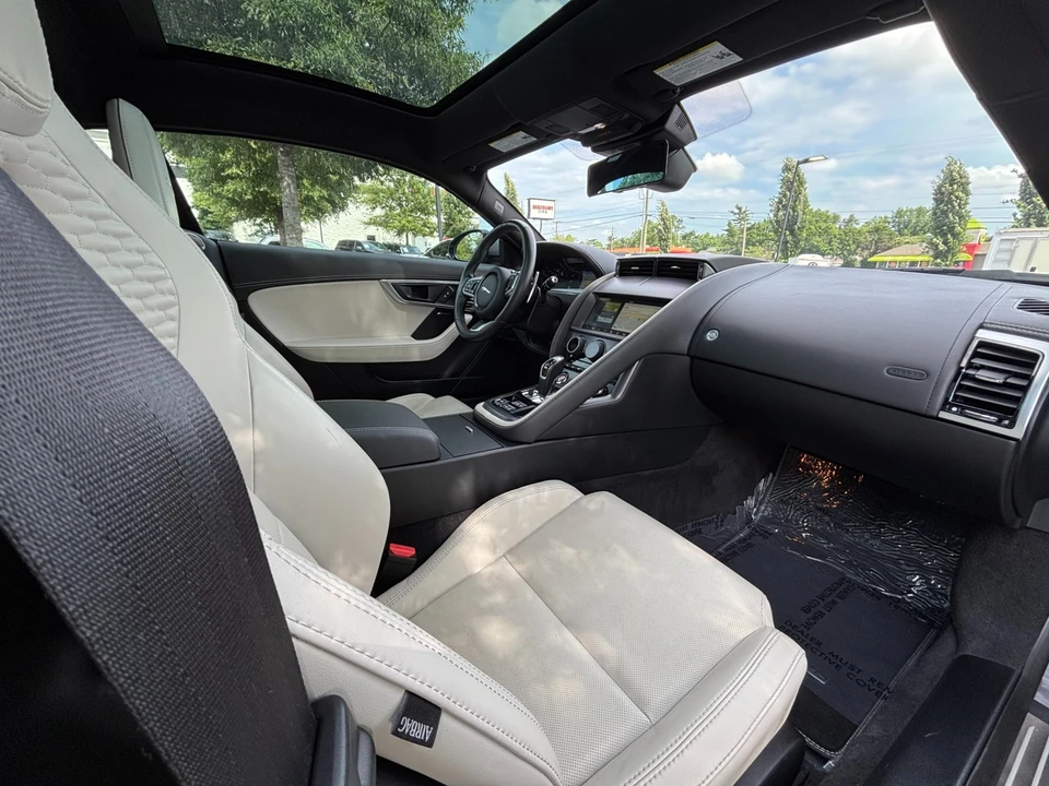2023 Jaguar F-Type 2nd Gen - Image 17 of 31
