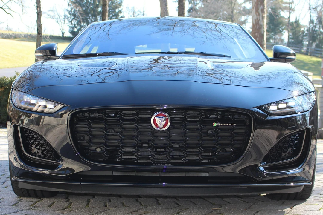 2023 Jaguar F-Type 2nd Gen - Image 2 of 5