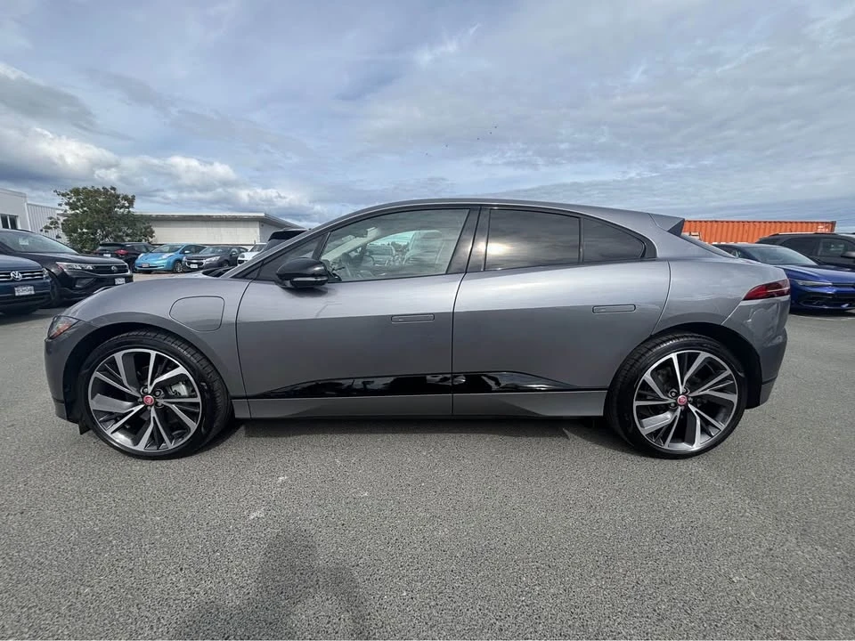 2023 Jaguar I-Pace - Image 3 of 10