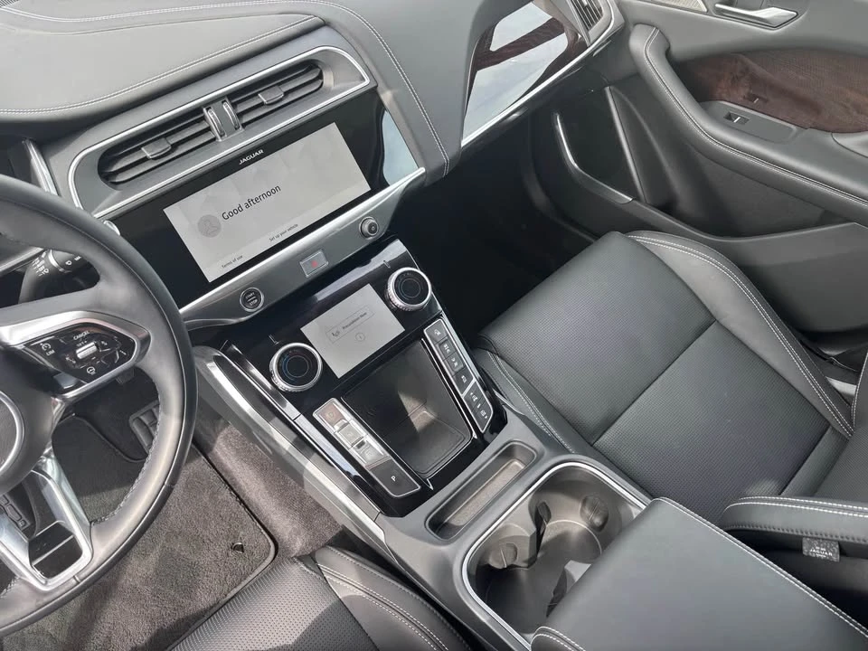 2023 Jaguar I-Pace - Image 9 of 10