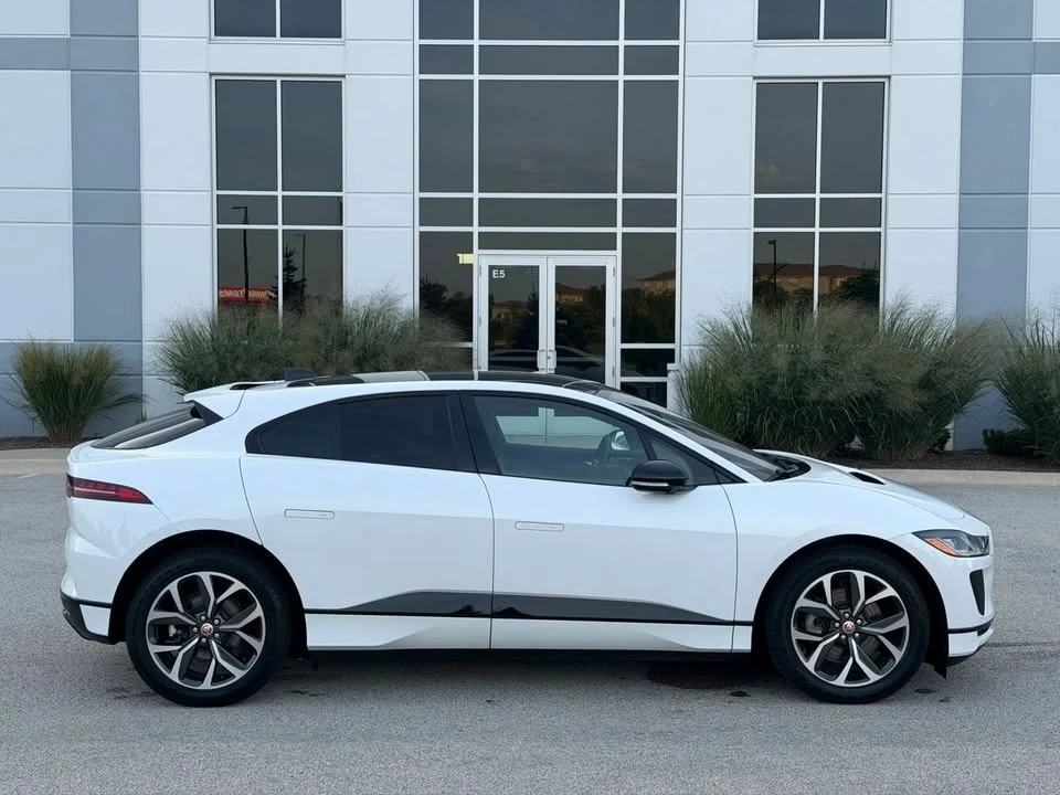 2023 Jaguar I-Pace - Image 4 of 20