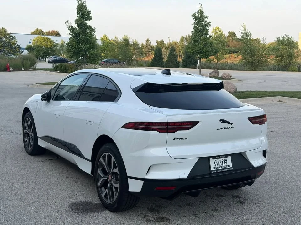 2023 Jaguar I-Pace - Image 7 of 20