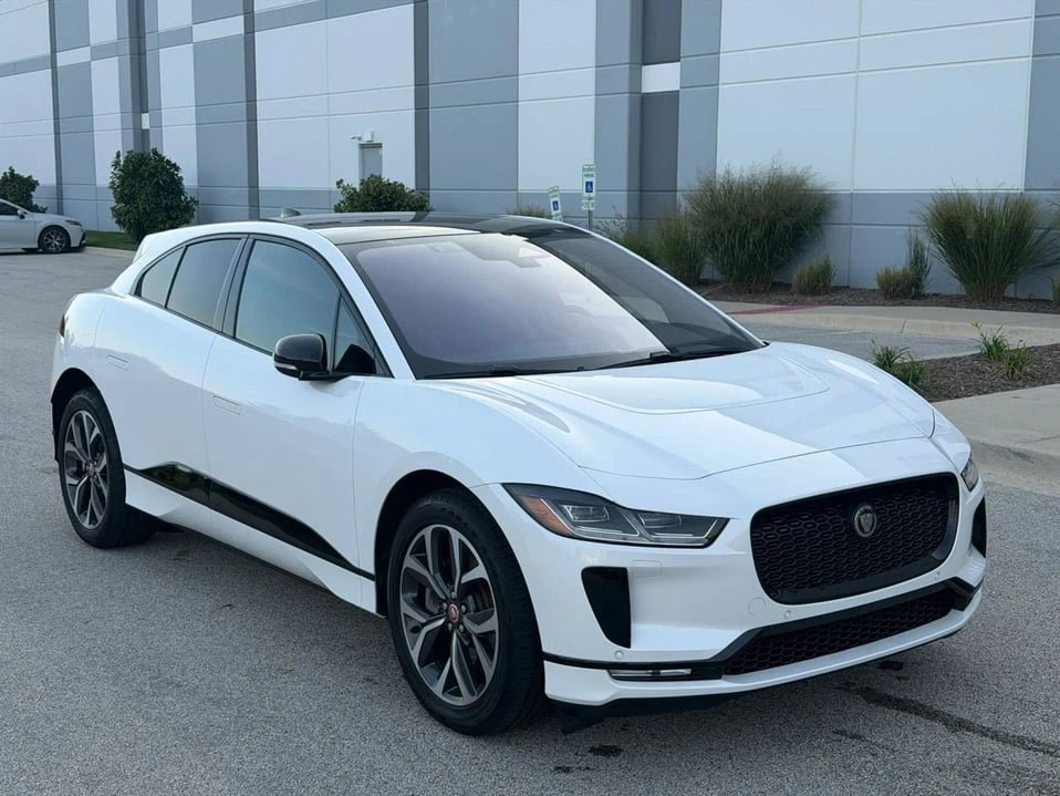 2023 Jaguar I-Pace - Image 3 of 20