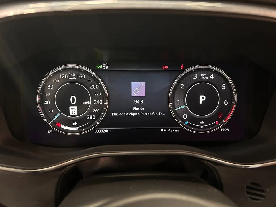 2023 Jaguar F-Pace - Image 11 of 20