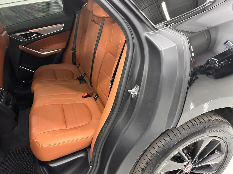 2023 Jaguar F-Pace - Image 17 of 20
