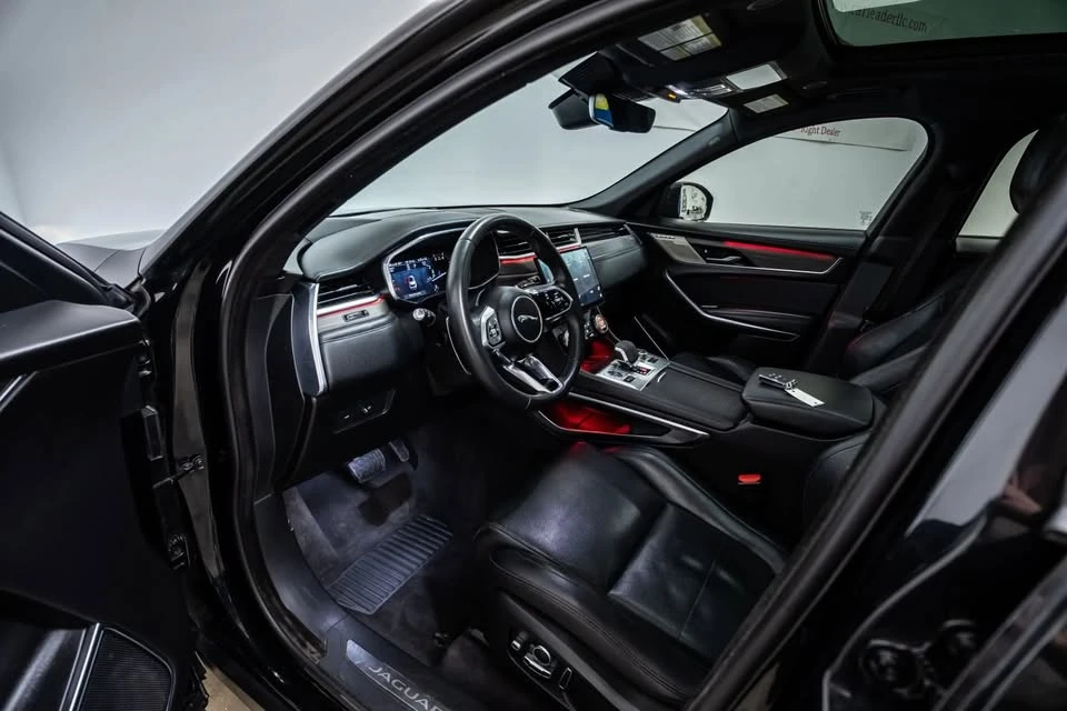 2023 Jaguar F-Pace - Image 20 of 20