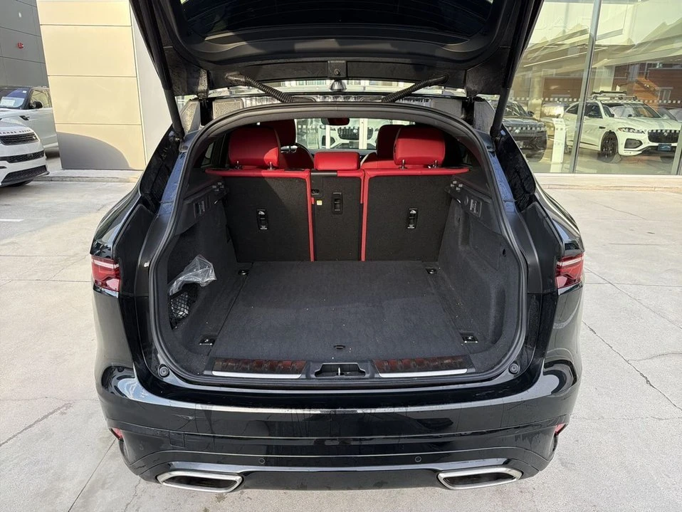 2023 Jaguar F-Pace - Image 18 of 18