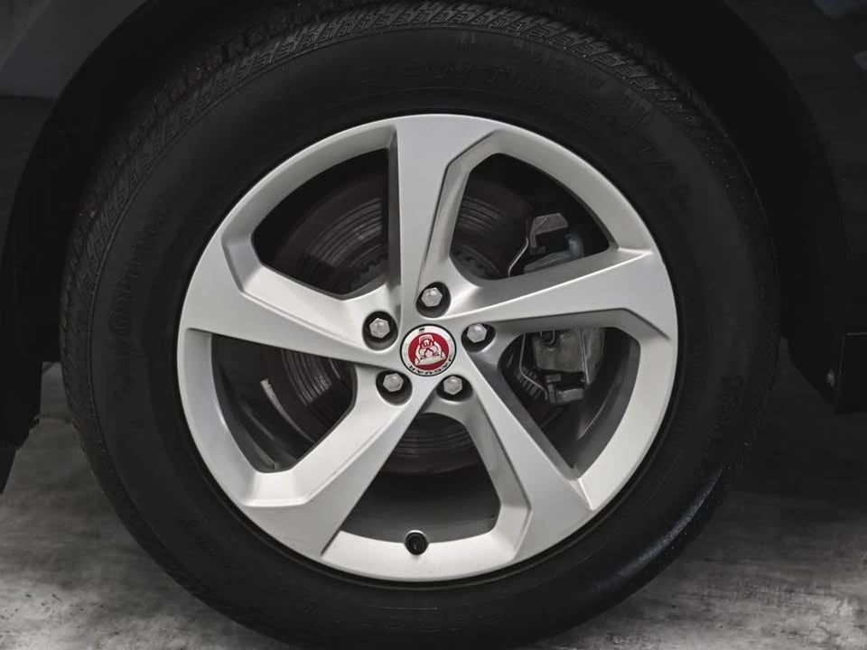 2023 Jaguar F-Pace - Image 7 of 20