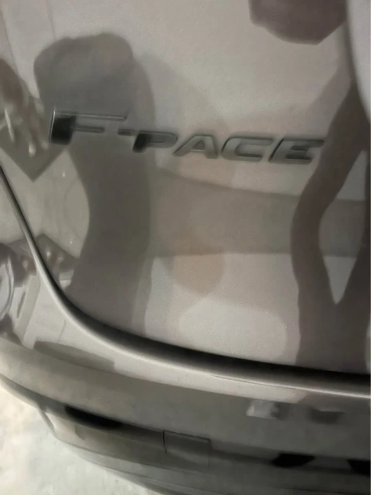 2023 Jaguar F-Pace - Image 9 of 14