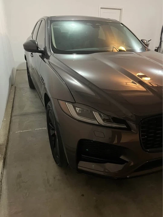 2023 Jaguar F-Pace - Image 6 of 14