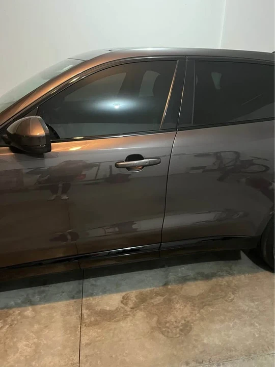 2023 Jaguar F-Pace - Image 5 of 14