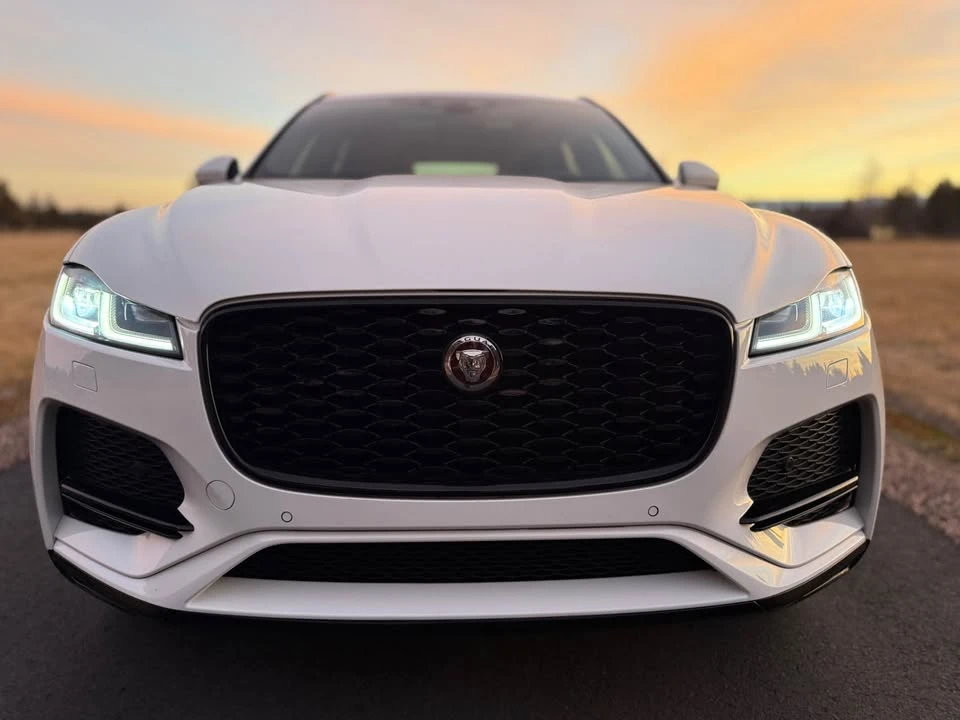 2023 Jaguar F-Pace - Image 3 of 18
