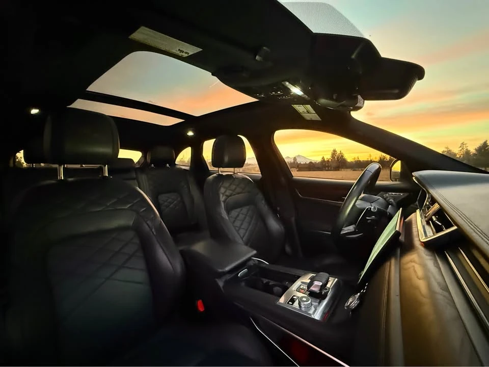 2023 Jaguar F-Pace - Image 10 of 19