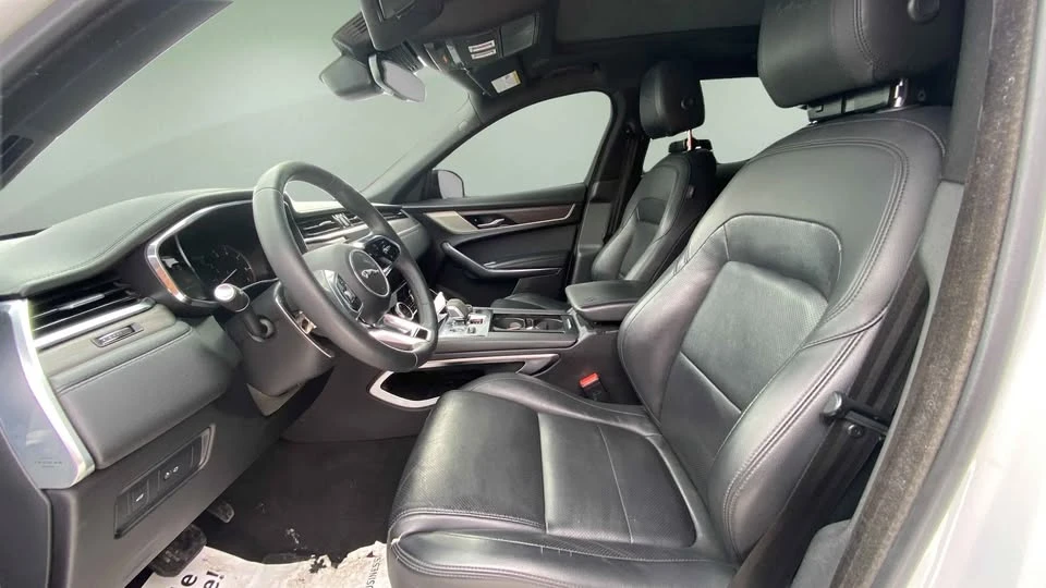 2023 Jaguar F-Pace - Image 11 of 12