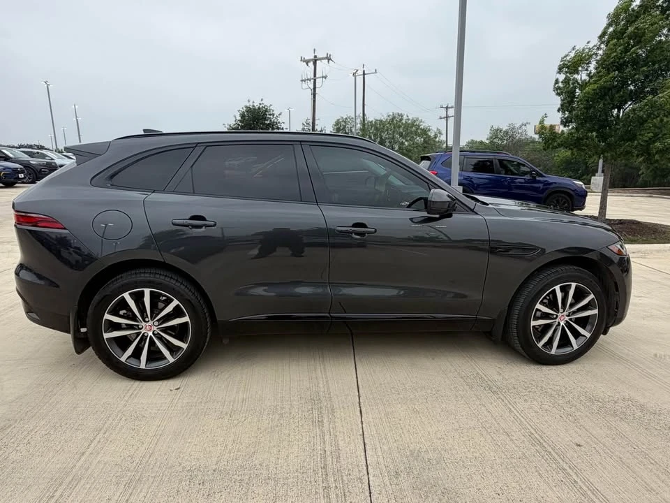 2023 Jaguar F-Pace - Image 7 of 19