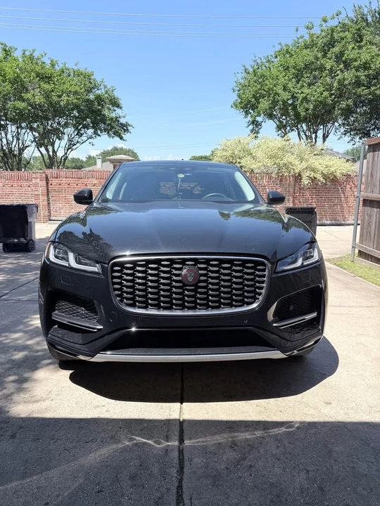 2023 Jaguar F-Pace - Image 3 of 13