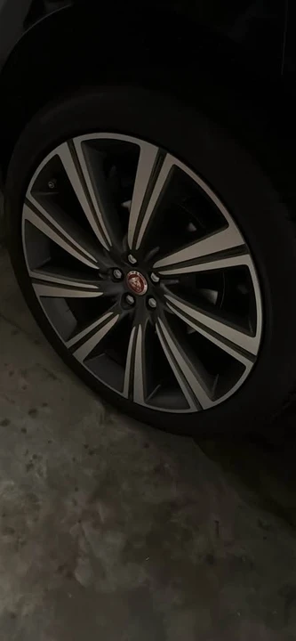 2023 Jaguar F-Pace - Image 13 of 13