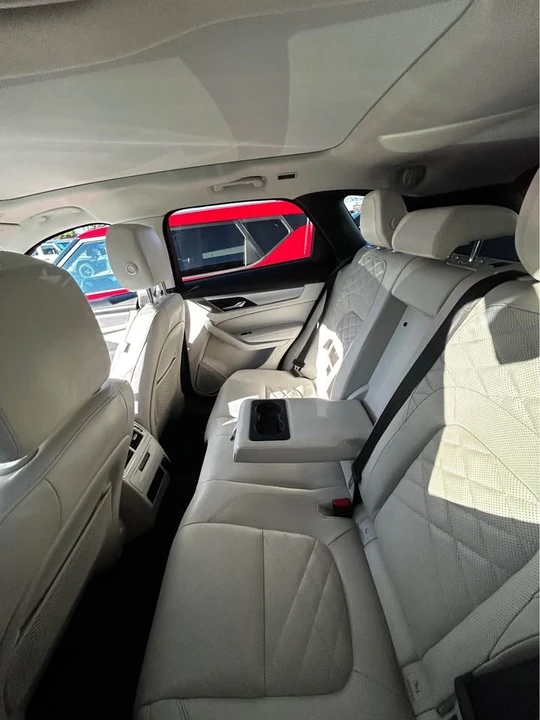 2023 Jaguar F-Pace - Image 5 of 5