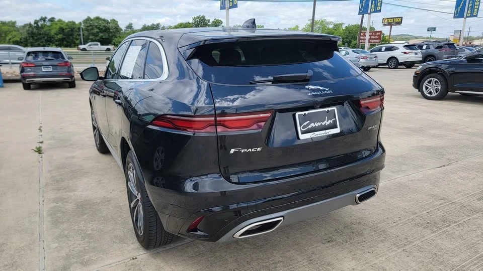 2023 Jaguar F-Pace - Image 3 of 12