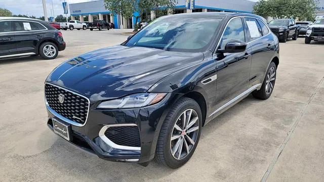 2023 Jaguar F-PACE P400 R-Dynamic S