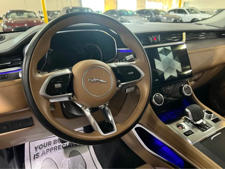 2023 Jaguar F-Pace - Image 2 of 12