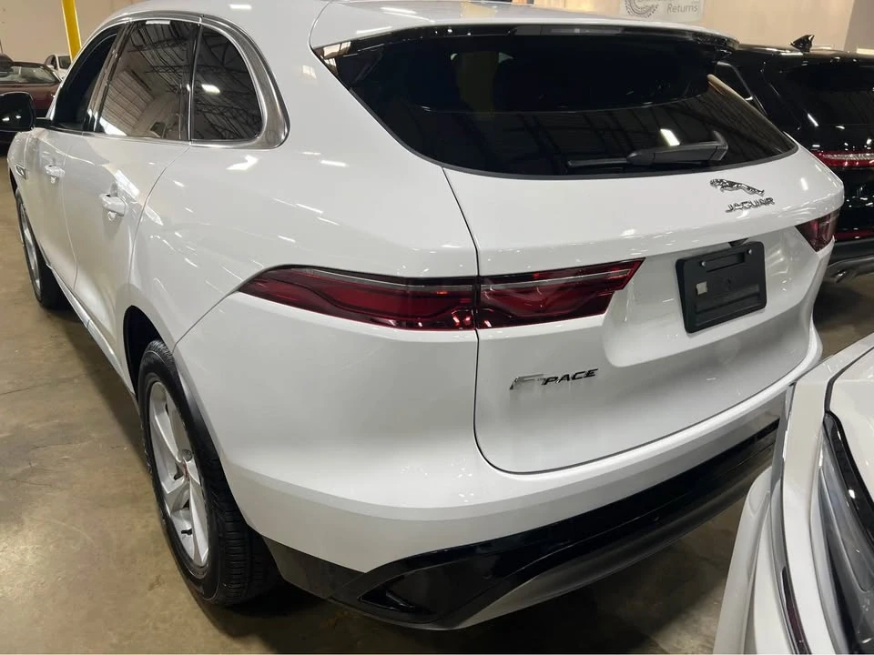 2023 Jaguar F-Pace - Image 5 of 12