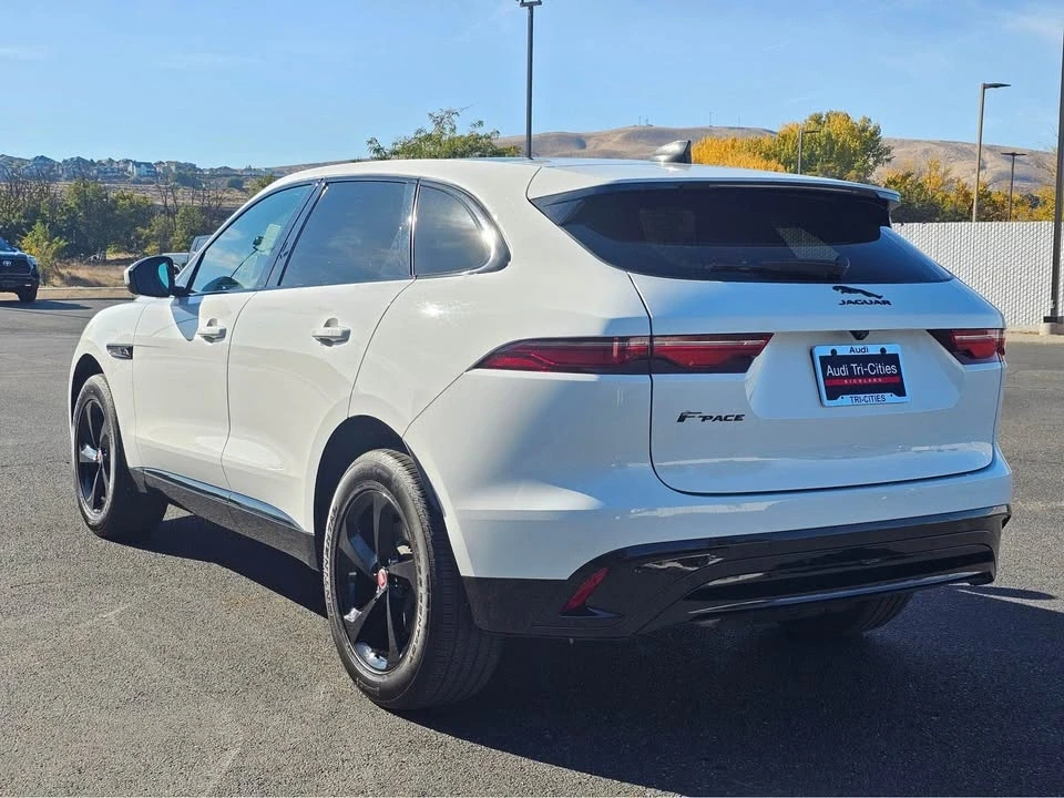 2023 Jaguar F-Pace - Image 3 of 7