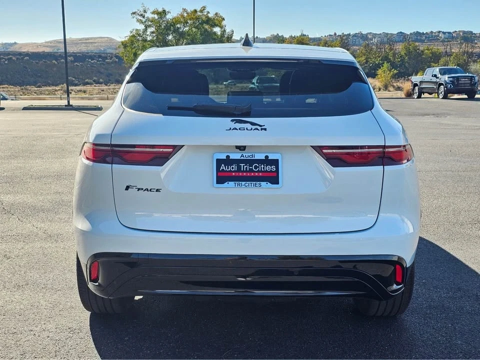 2023 Jaguar F-Pace - Image 4 of 7